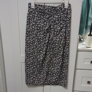 Abercrombie & Fitch Black and White Floral Midi Skirt